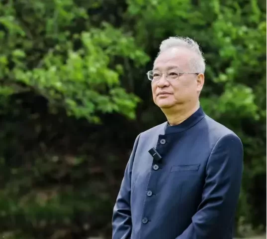 历史碎片的诗性重构与“谋圣”精神的当代映照​ ——评梁爽《张良传》